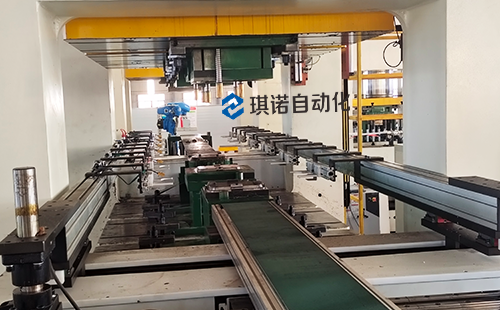 沖床三次元機械手 沖床三次元機械手